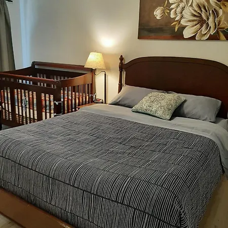 Holiday home Brand New In Aylmer