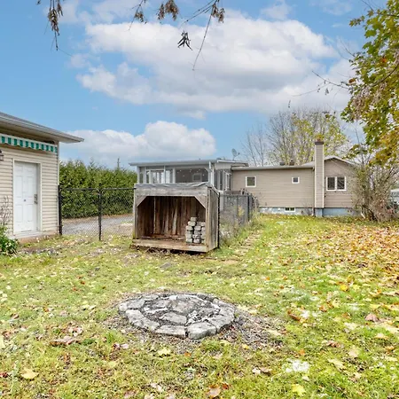 Farmhouse Feel Near The Ottawa