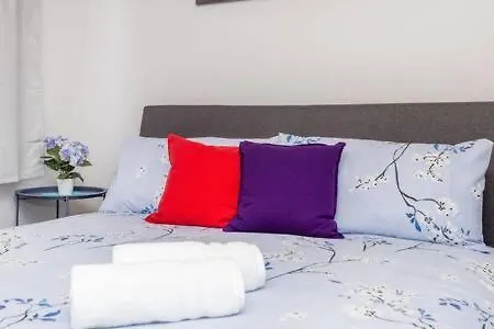 Modern 1br - Near To Little Italy