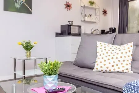 Modern 1br - Near To Little Italy Apartment