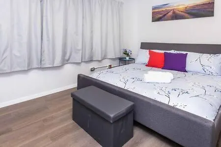 Modern 1br - Near To Little Italy