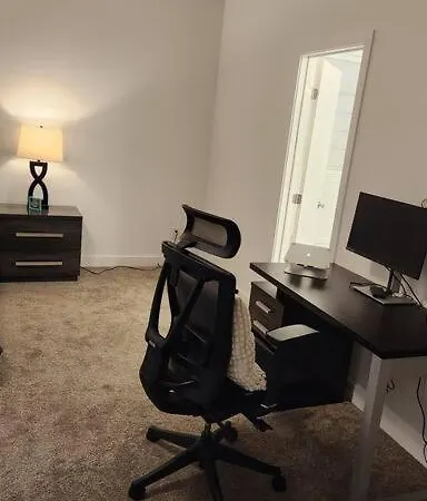 Amazing 5 Bed For 10 Guests Villa Ottawa