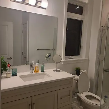 Villa Amazing 5 Bed For 10 Guests Ottawa