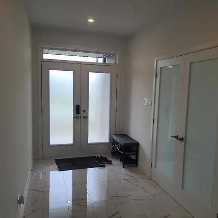 Amazing 5 Bed For 10 Guests Ottawa