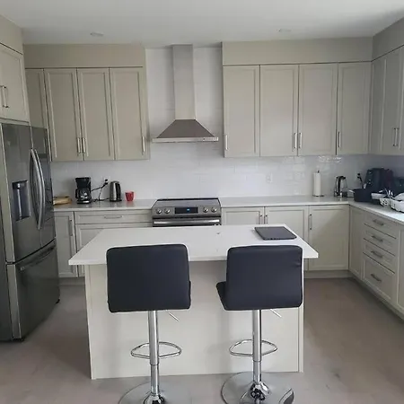 Amazing 5 Bed For 10 Guests Villa *