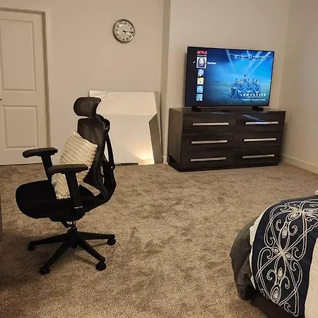 Amazing 5 Bed For 10 Guests Ottawa