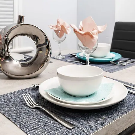 1br Newly Renovated - Pet Friendly * Ottawa