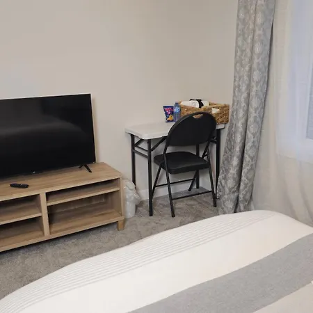 Rb Homes - Peaceful Neighbourhood Homestay Ottawa