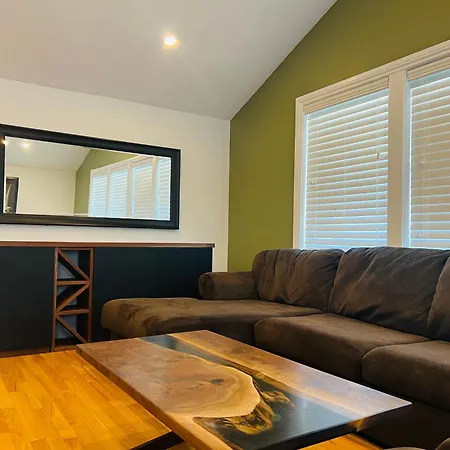Villa Gorgeous Place In Westboro/hampton Park Area *