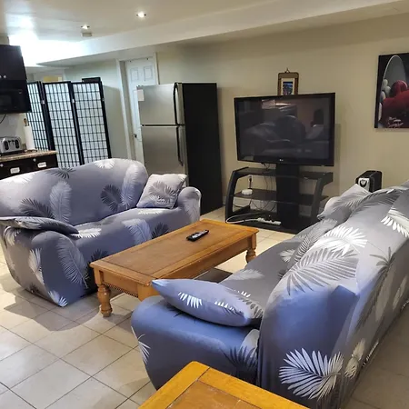 Lovely Guest Entire Minutes From Airport 4* Ottawa