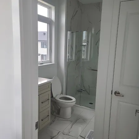 Good Fortune Residence, Homestay Ottawa