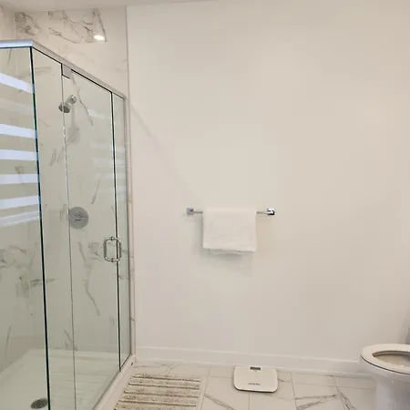 Good Fortune Residence, Homestay Ottawa