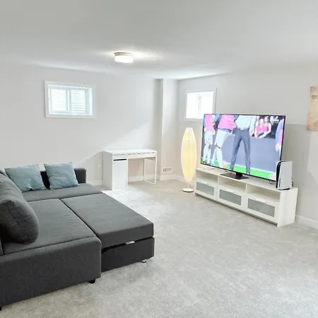 Fabulous Basement * Ottawa