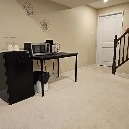 Mannys Place Homestay Ottawa