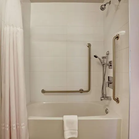 Homewood By Hilton Kanata Hotel