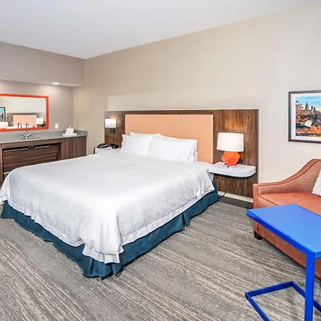 Hotel Hampton By Hilton 3*