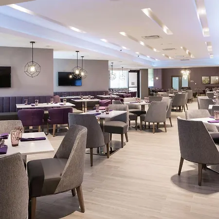 Hotel Homewood By Hilton Downtown Ottawa