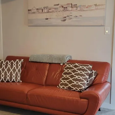 Clementina Homestay Ottawa