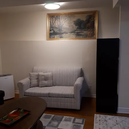 Guest house In Beacon Hill Ottawa