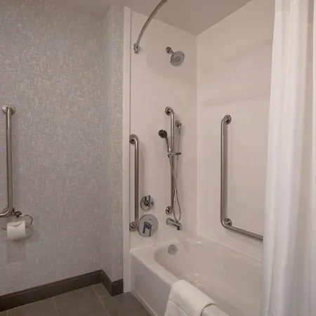 Hampton & West, Ontario, Canada Hotel Ottawa