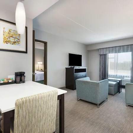 Homewood By Hilton Airport