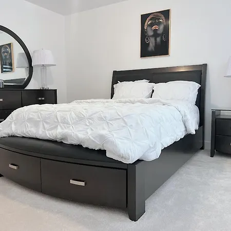 Guest house Voltage Ottawa