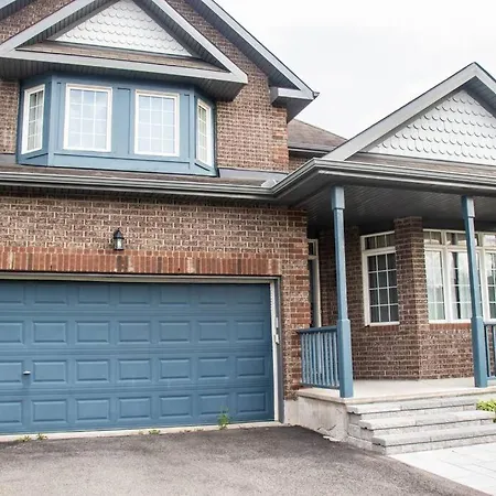 Beautiful 5 Minutes From Airport Ottawa