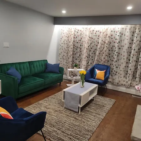 Homestay Beautiful House *
