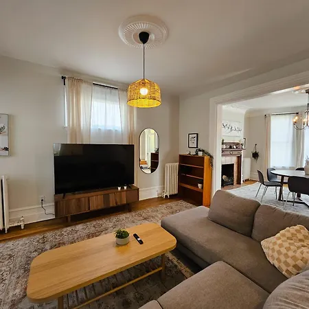 Downtown Cozy Aparthotel