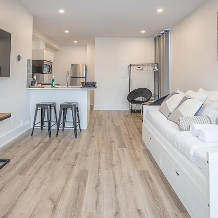 Private Unit In The Heart Of Ottawa, 3 Minutes To Downtown Apartment *