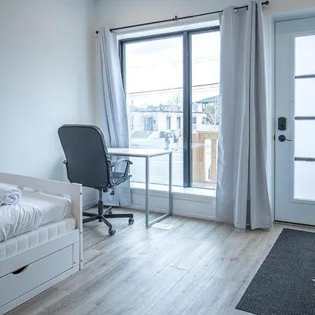 Private Unit In The Heart Of Ottawa, 3 Minutes To Downtown * Ottawa