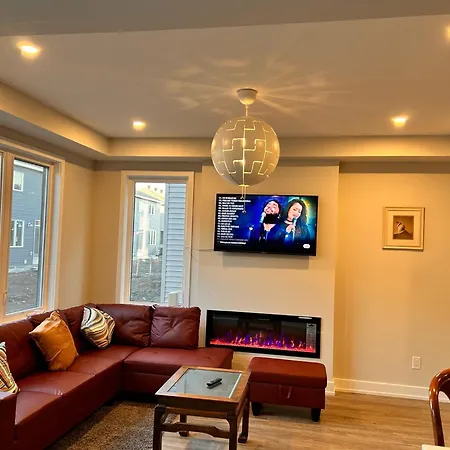 Homestay Moral's Inn- Ottawa