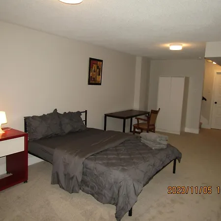 Moral's Inn- Homestay Ottawa