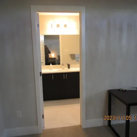 Moral's Inn- Homestay Ottawa