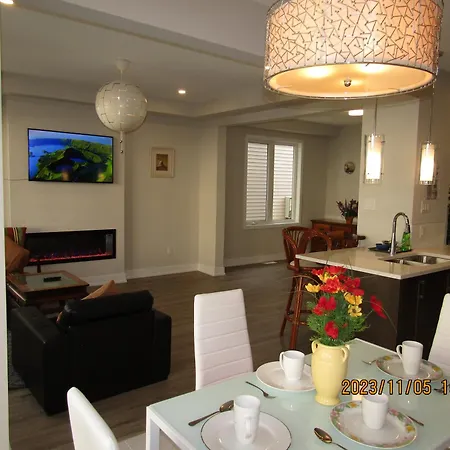 Homestay Moral's Inn- Ottawa