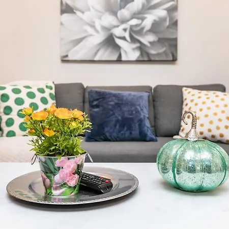 Apartment Upscale 1br - King Bed *