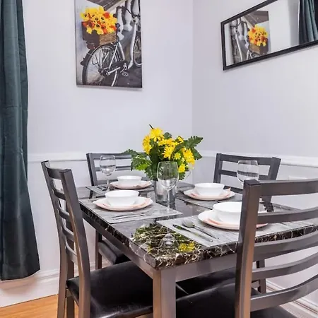 Pet-friendly - Steps To Apartment
