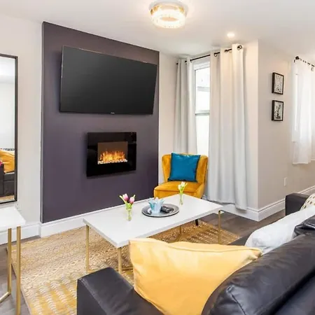 Pet-friendly 2br - Near The Ottawa