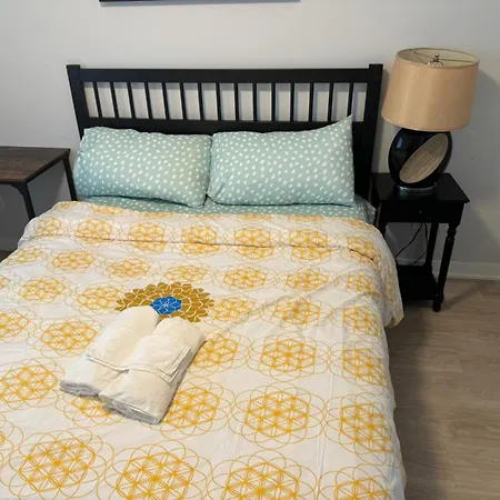 Sunset Place Guest house Ottawa