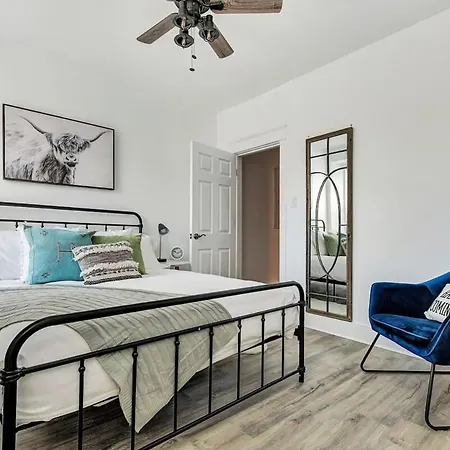 Holiday home Heritage In Prime Byward Market Location *
