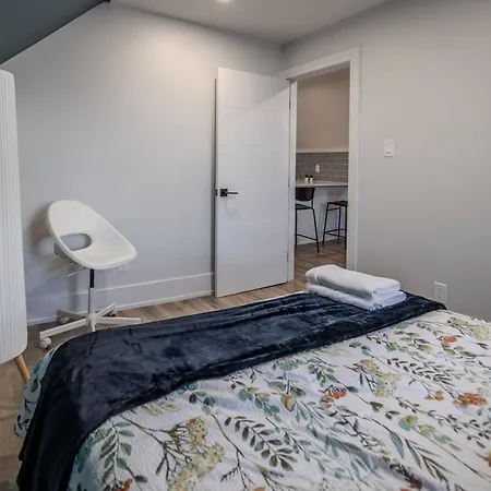 One Bedroom - 3 Minutes From Downtown Hotel Ottawa
