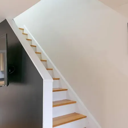 9 Min Dt 3bd Near Westboro And Civic Hospital Apartment