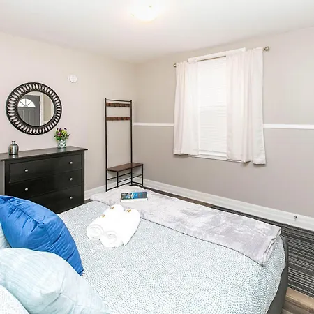 Modern 2br - Close To Byward Market * Ottawa
