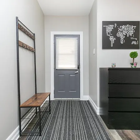 Apartment Modern 2br - Close To Byward Market