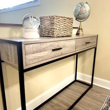 Cozy 1 Bdr Apt, 5 Min From Downtown *