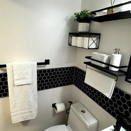 Cozy 1 Bdr Apt, 5 Min From Downtown Ottawa
