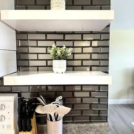 Cozy 1 Bdr Apt, 5 Min From Downtown *