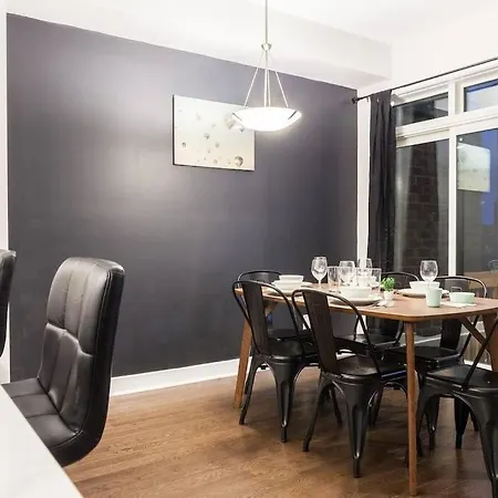 Brand New_house In Capitalottawa+senat+dt-kingbed Apartment *