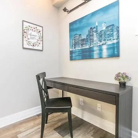 Work-friendly 2-bedroom In Vanier Ottawa