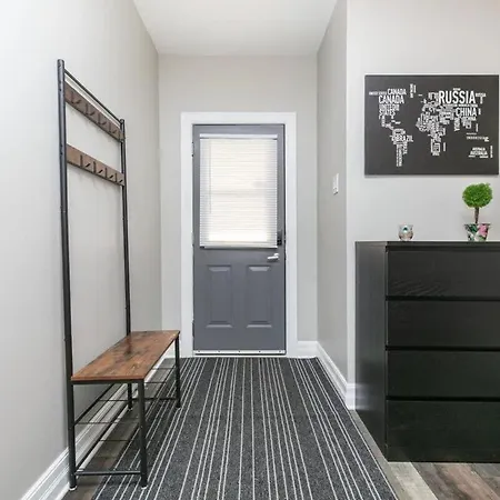 Work-friendly 2-bedroom In Vanier * Ottawa